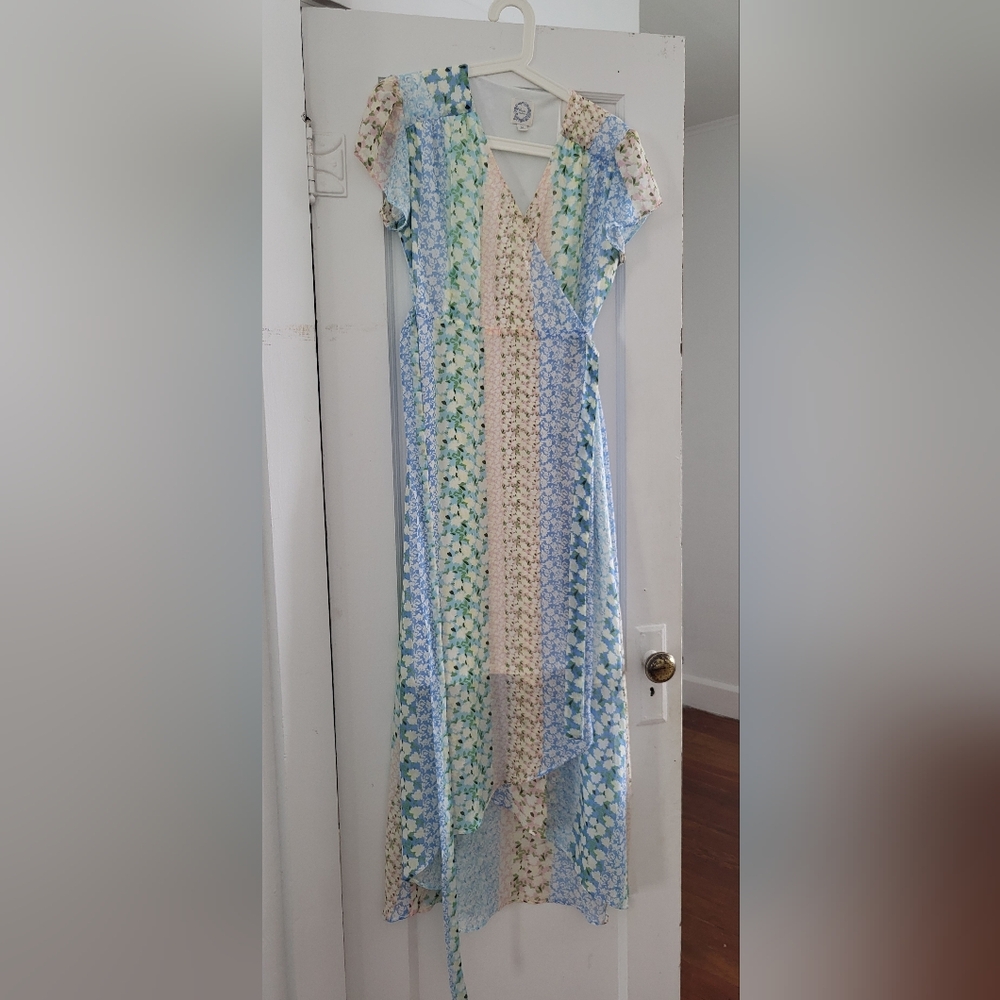 Blue Rain Light Blue and Cream Casual Top